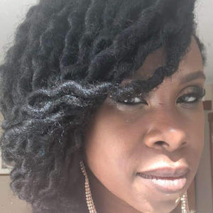 Meet your Posher, Emmanuella